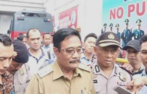 5911842a612fa-wakil-gubernur-dki-jakarta-djarot-saiful-hidayat-di-rutan-cipinang_663_382