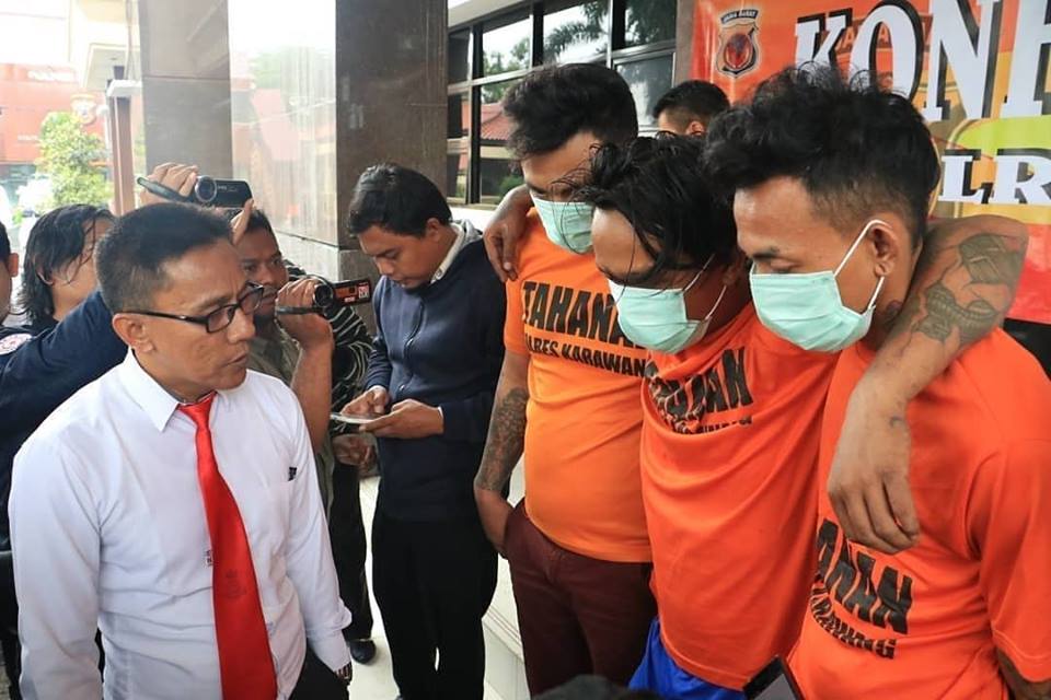 Tiga Pelaku Begal Di Karawang Beraksi Dengan Modus Cod Spirit News