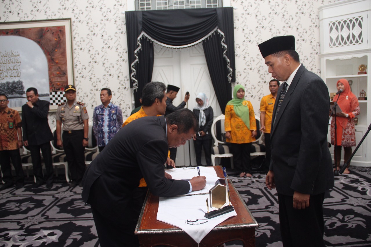 Lantik Penjabat Sekda, Penjabat Bupati Purwakarta: Kawal Masa Transisi Pemerintahan
