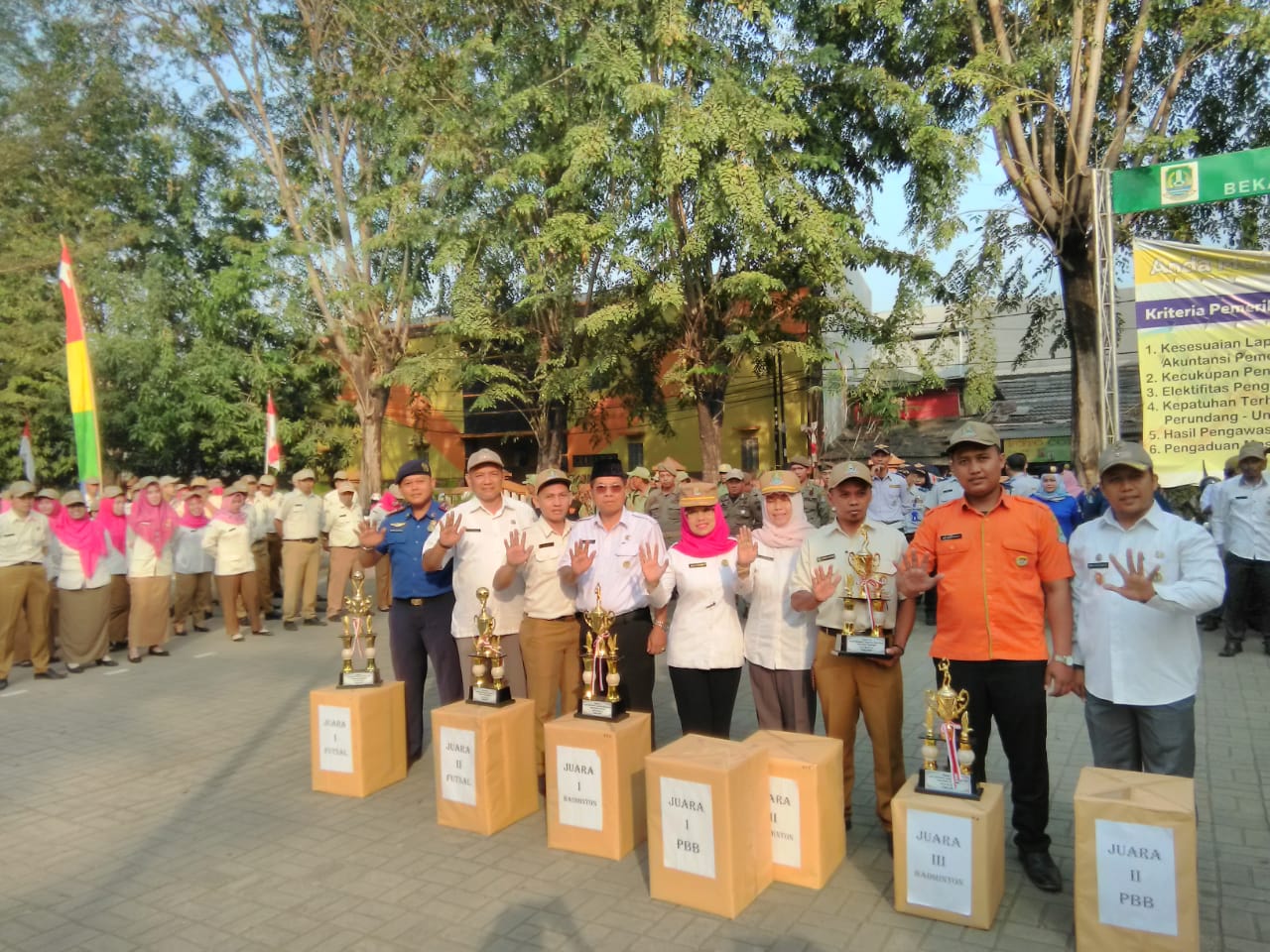 Kecamatan Bekasi Barat Berikan Penghargaan Terhadap Kelurahan Perolehan ...