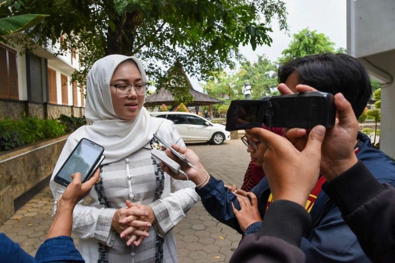 Kendi Jadi Tempat Menyimpan Air Minum di Perkantoran Pemkab Purwakarta spiritnews.co.id