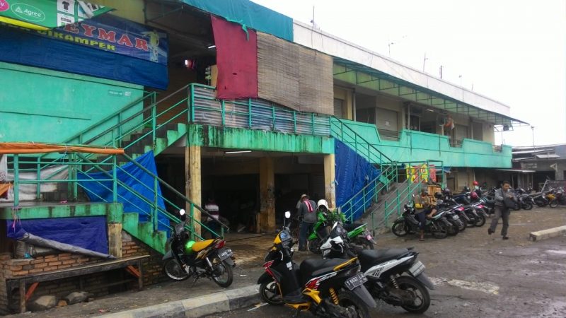 Surat Perintah Bupati Tak Dianggap, PT ALS Tolak Tinggalkan Pasar Cikampek 1 spiritnews.co.id