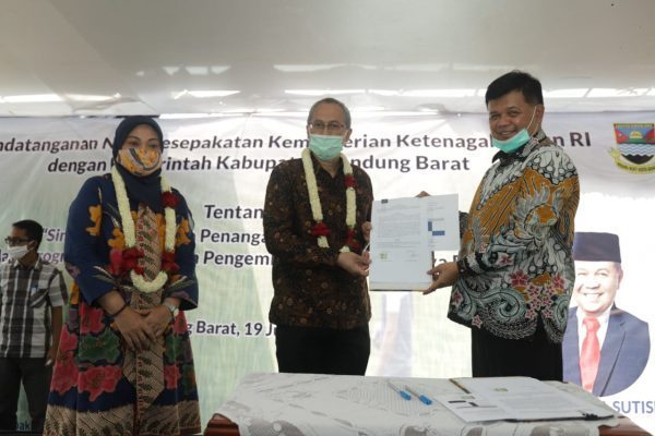 Kemnaker-Pemkab Bandung Barat Kerja Sama Ketahanan Pangan ...