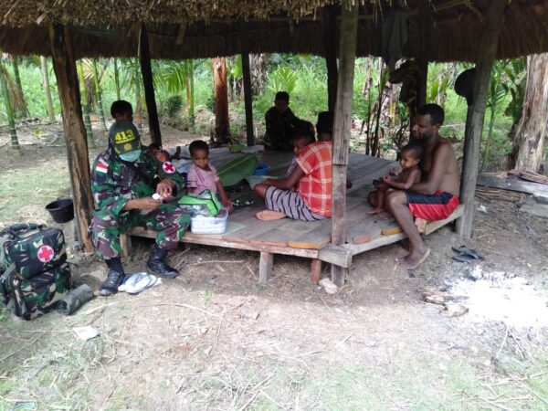 Satgas Yonif MR 413 Kostrad Beraksi Antisipasi Kesehatan Masyarakat