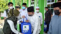 Jabar Bergerak Santuni Puluhan Marbot Masjid di Purwakarta