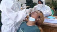 Camat TegalwaruTerapkan Protokol Kesehatan Terhadap Wisatawan