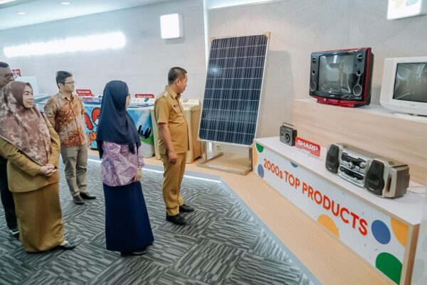Tekan Angka Pengangguran, PT Sharp Electronics Indonesia dan Pemkab Karawang Gelar Pelatihan Teknisi AC