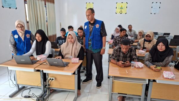 Karang Taruna Aceh Utara Latih Komputer Bagi Anak Putus Sekolah