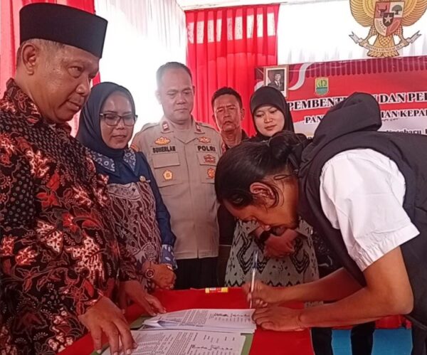 Resmi Dikukuhkan, Pilkades Cikampek Utara Siap Digelar Secara e-Voting